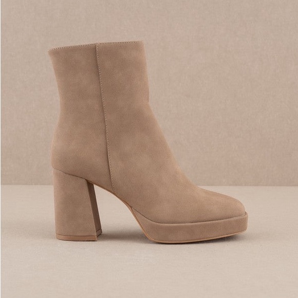 Square Toe Platform Ankle Booties - Oasis Society - Picture 4 of 4